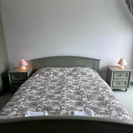 Eden Panzio Aparthotel