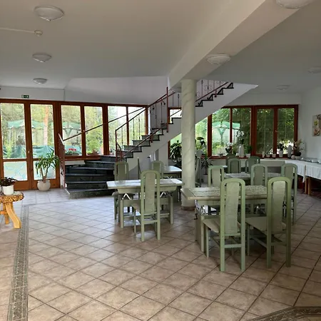 Hotel apartamentowy Eden Panzio *