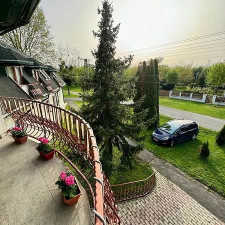 Eden Panzio Aparthotel Bük