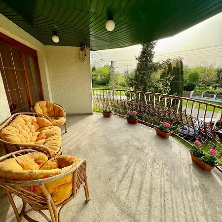 Hotel apartamentowy Eden Panzio