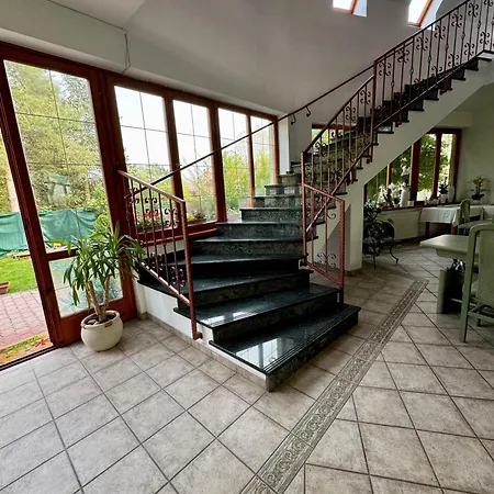 Eden Panzio Aparthotel