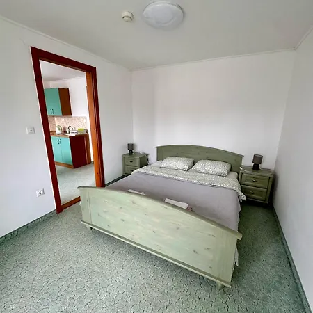 Eden Panzio Aparthotel *