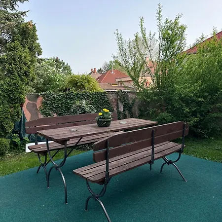 Eden Panzio Aparthotel Bük