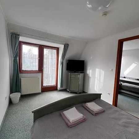 Eden Panzio Aparthotel Bük