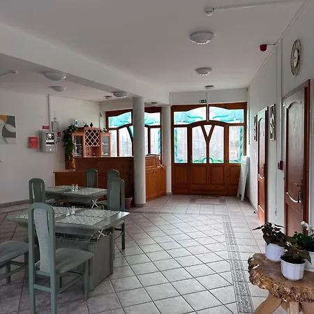 éden Panzio Appart hôtel 4*