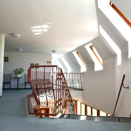 Eden Panzio Bük