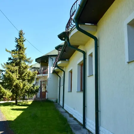 Eden Panzio Bük