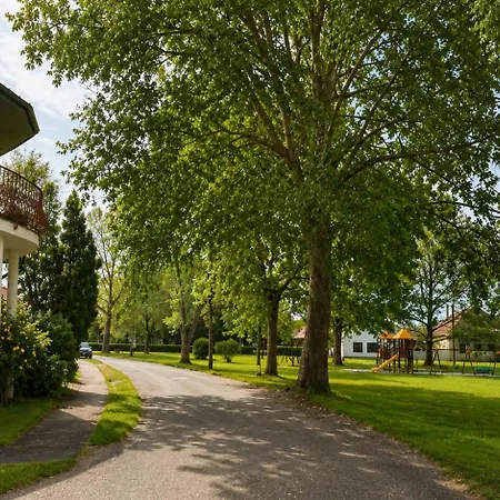 Eden Panzio Apart Otel Bük