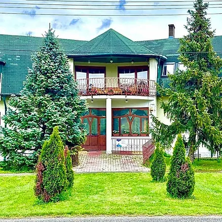 Hotel apartamentowy Eden Panzio