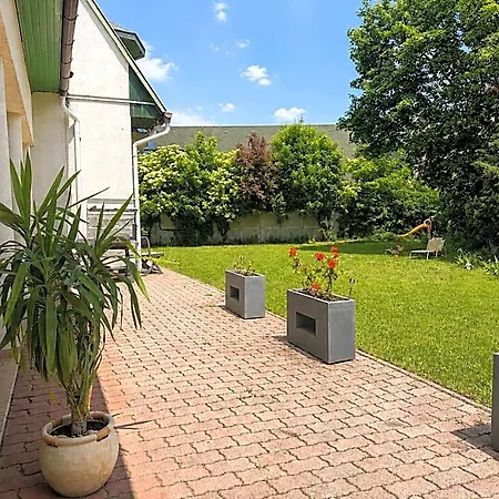 Eden Panzio Apart-hotel 4*